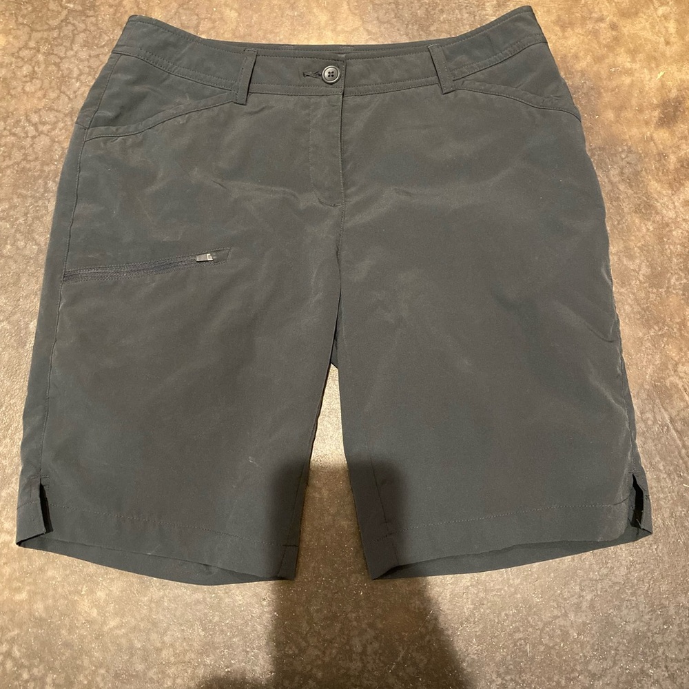 Men’s oobe shorts size 2